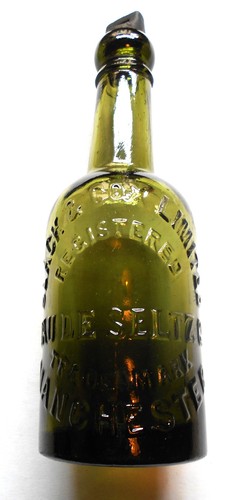 Vecchia bottiglia acqua - vecchia, d'acqua