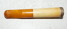 FUME CIGARE ANCIEN EN AMBRE