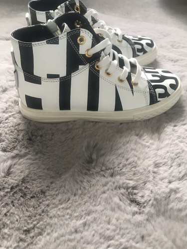 Nuove scarpe ginnastica - nuove,