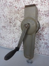 Vecchio Grattugia Trommelreibe Con Manovella Ferro Stiro Ferpedo