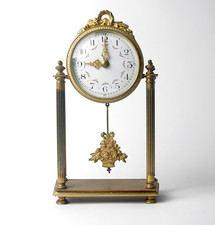 RAFFINATO OROLOGIO A PORTICO