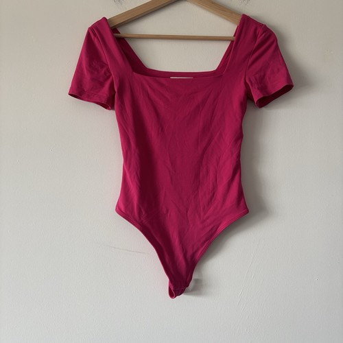 Body babaton aritzia contour - body,