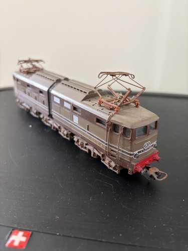 Lima ref8028 locomotive - lima,
