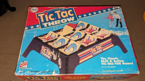Tic tac toe throw classic - toe,