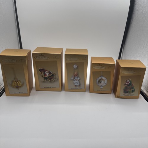 Hallmark christmas ornament - christmas,