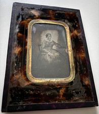 dagherrotipo '800 signora in posa, cornice di vetro cm. 11x15