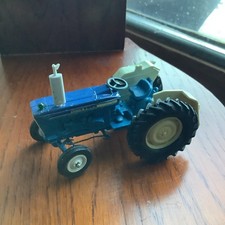 Trattore Britains ltd Ford