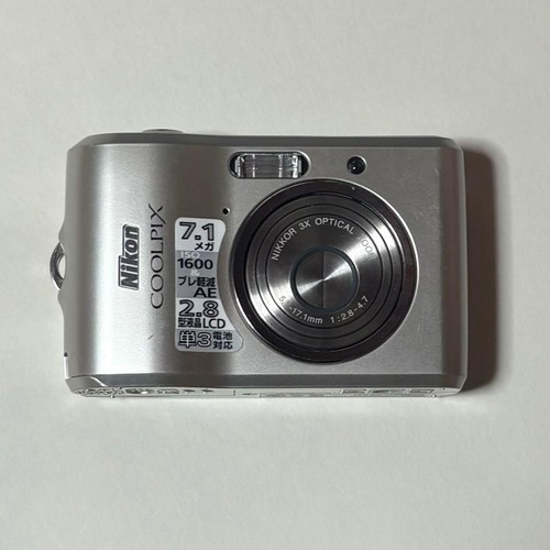 Fotocamera digitale compatta