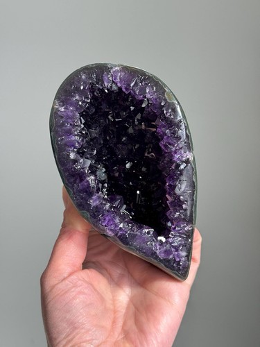 Ametista geode cave crystal - geode,