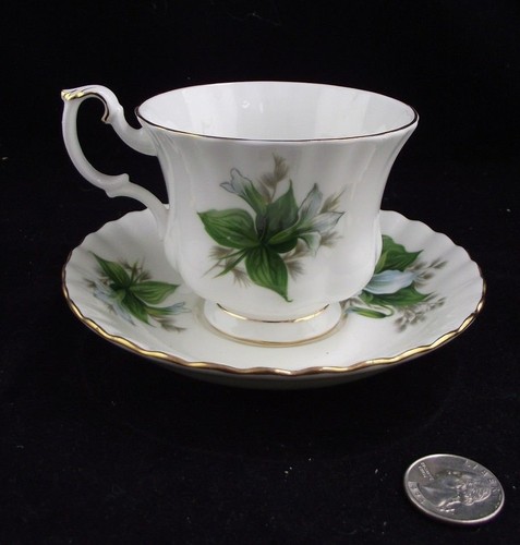 Trillium royal albert bone - royal,