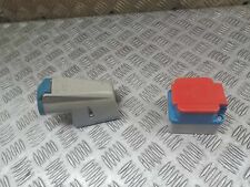 PRESA INDUSTRIALE  DA PARETE  3P+T 380V + PRESA 220V CANTIERE 90 GRADI INCLINATA