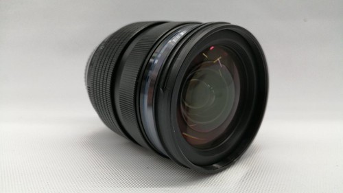 Zuiko 40mm 8 - f2.8, pro