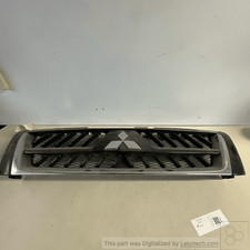 MN117201 Griglia  MITSUBISHI PAJERO 3.2 16V DI-D SUV 5p/d/3200cc