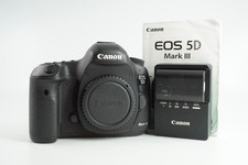 CANON EOS 5D Mark III DSLR