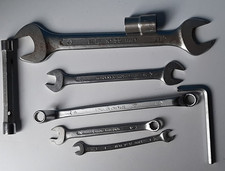 LOTTO CHIAVI BETA ASSORTITE UNA CURVA E SOTTILE ESAGONALE PIANE BRUGOLA no usag