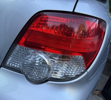 fanale faro originale posteriore destro DX subaru impreza 2003 84201FE300