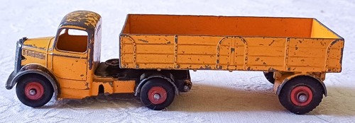 Dinky toys bedford articulated - dinky,