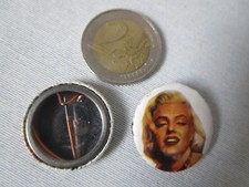 MARILYN MONROE (A) - SPILLA / BROOCH  IN METALLO - Diametro 25mm. -vintage