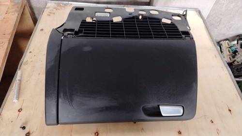 Cassetto portaoggetti lato