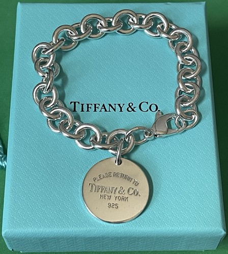 Bracciale con ciondolo tondo