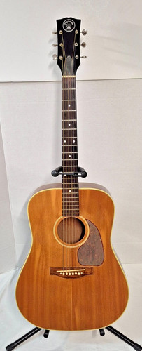 Chitarra acustica vintage