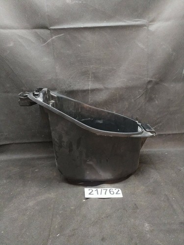 Vano plastica sotto sella - sotto,