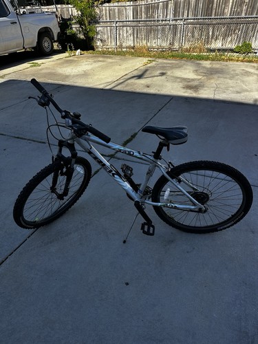 Trek 3700 mountain bike in - 3700,
