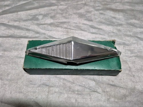 Renault stemma fregio - r8,