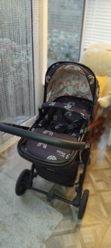Carrozzina passeggino - e,