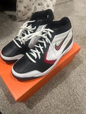 Nike the overplay 111 taglia