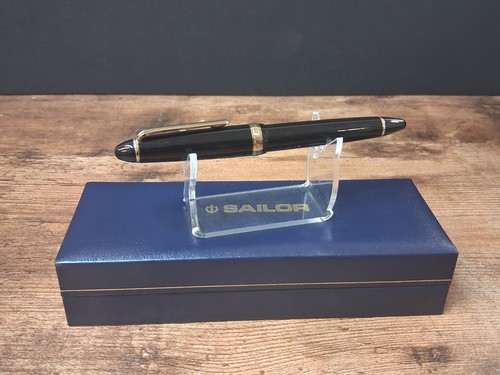 Sailor 1911 black fountain - sailor,