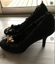 DOLCE & GABBANA scarpe tacco alto con ciondoli e pizzo  Pendants and lace shoes