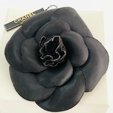Chanel spilla fiore camelia - di,