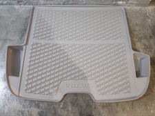 Tappeto a vaschetta baule