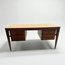 Banca Nazionale del Lavoro, Gio Ponti - Scrivania a due cassettiere