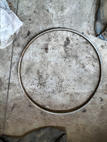 Bici vintage cerchio - vintage, ferro