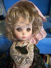 Bambola 16" FURGA Italia, con vestito prateria - Bellissime ciglia anni 60 ?