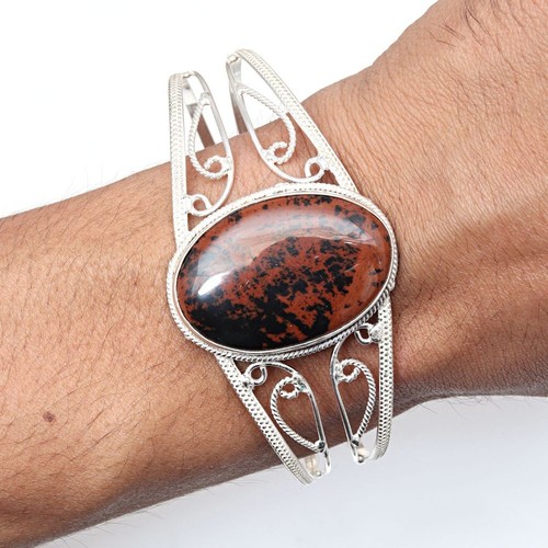 Bracciali braccialetti fatti - , a