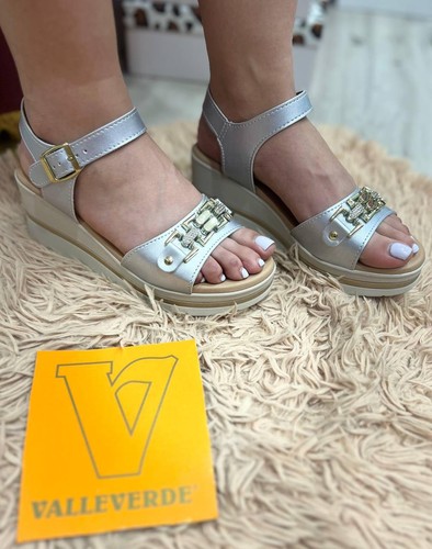 Sandalo zeppa valleverde