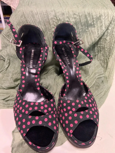Sandali pois nero fuxia
