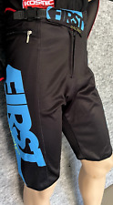 Pantaloni corti First Racing