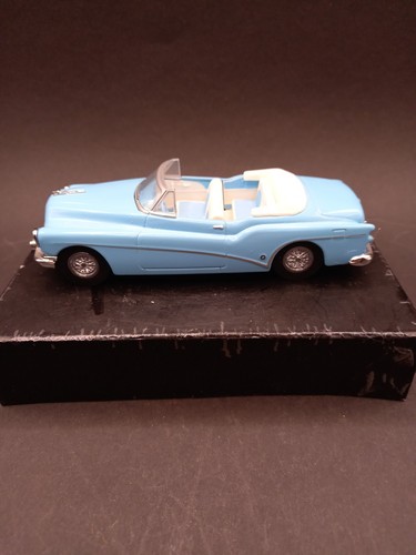 Dinky matchbox buick - buick, skylark