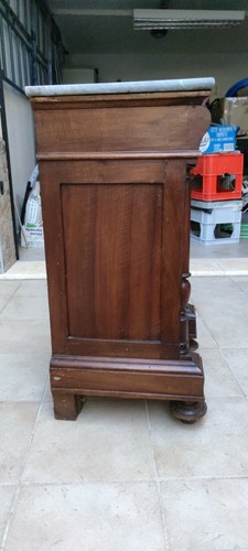 Coppia comodini antichi