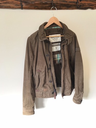 Abercrombie distresse look - abercrombie,