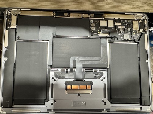Macbook air 2020 - m1,