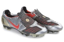 NIKE SCARPE DA CALCIO RARE
