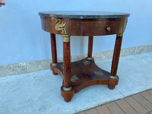 Elegante tavolino rotondo - elegante,