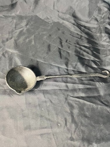Mestolo cera ghisa beccuccio - mestolo,
