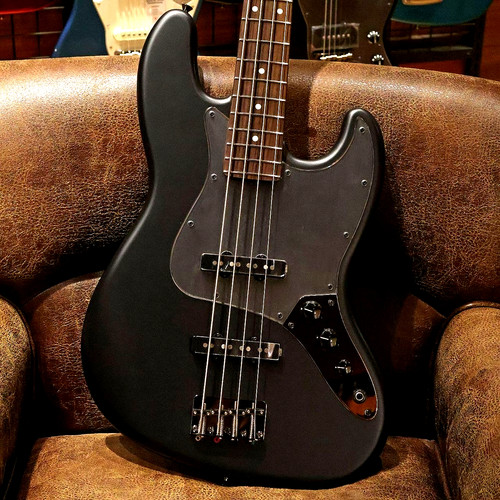 Fender made japan - fender,
