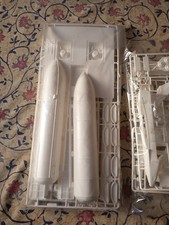 SPACE SHUTTLE DISCOVERY &